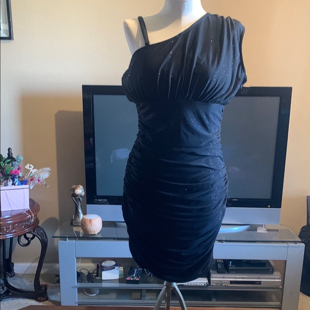 Maddy Paige Black Asymmetrical Ruched One-Shoulder Dress